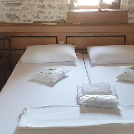 Silver Hill Guesthouse Gjirokastër Chambre photo